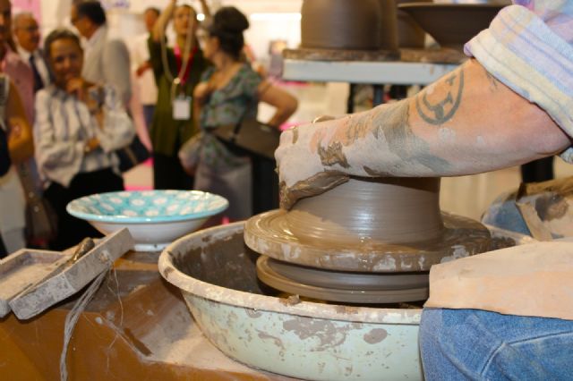 Un centenar de stand de toda España y miles de visitantes convierten a Lorca en capital de la Artesanía de la mano de FERAMUR - 3, Foto 3