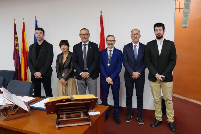 Ángel María García toma posesión como nuevo decano de la Facultad de Filosofía de la UMU - 2, Foto 2