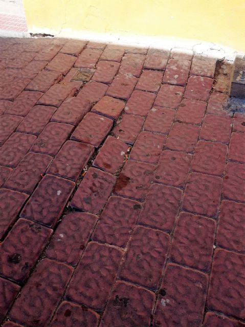 IU acusa a Aguas de Lorca y al gobierno de derechas que lo consiente el descontrol y el despilfarro en el abastecimiento de agua en el barrio de San Pedro - 3, Foto 3