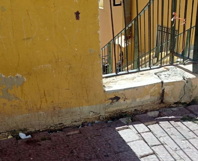IU acusa a Aguas de Lorca y al gobierno de derechas que lo consiente el descontrol y el despilfarro en el abastecimiento de agua en el barrio de San Pedro - 4, Foto 4