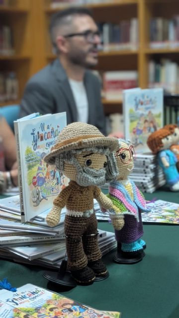 La Biblioteca Municipal de Bullas acoge la presentación y firma del cuento infantil 'Una Yincana Muy Especial' - 2, Foto 2