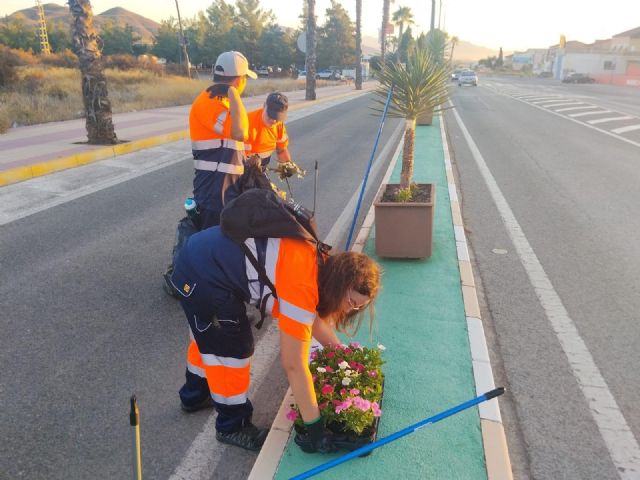 El programa 'Puerto Lumbreras Emplea-Dos' impulsa la mejora y el mantenimiento de parques y jardines municipales - 2, Foto 2
