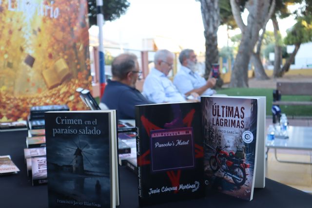 El ciclo `Otoño Literario' lleva tres nuevas propuestas literarias a la Casa de Cultura - 3, Foto 3