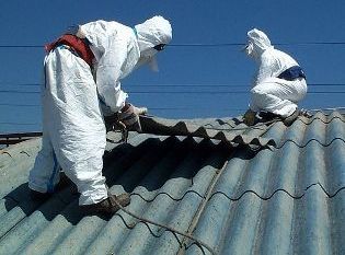 La Concejalía de Servicios agiliza las gestiones para el adecuado mantenimiento y retirada del amianto en los centros escolares - 1, Foto 1