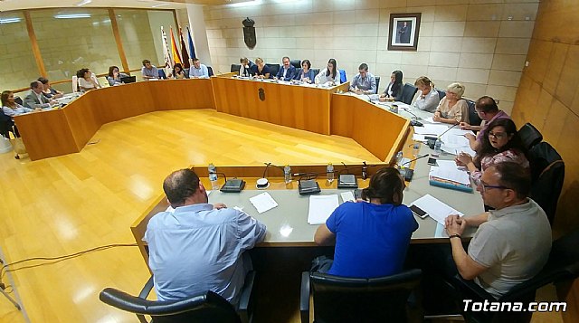 El Pleno de octubre tratará la moción de los tres grupos municipales y el edil no adscrito relativa al Pacto de Estado contra la Violencia de Género - 1, Foto 1