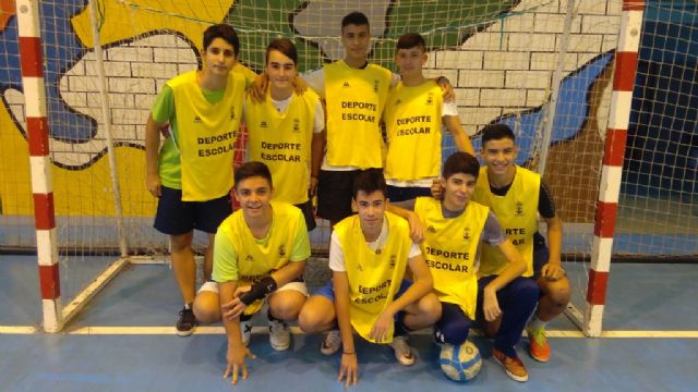 The Local Phase of Multi-sport and Futsal Sport School School counts this course with the participation of 625 students, Foto 1