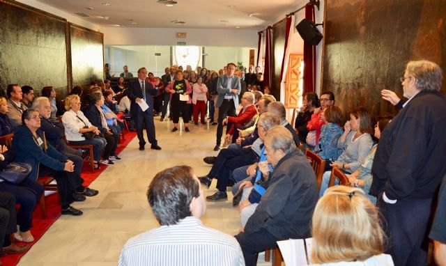 El Gobierno regional formaliza la suspensión de los embargos de las ayudas a los vecinos de Lorca - 1, Foto 1