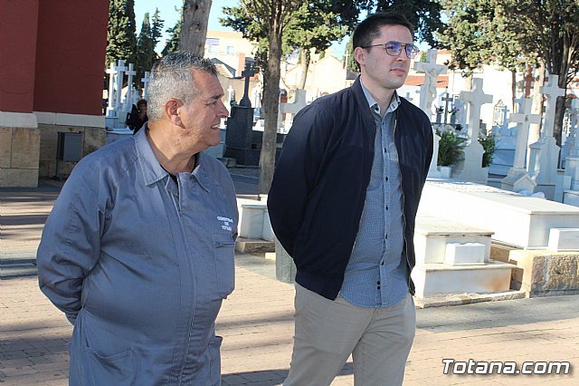 Se realizan actuaciones de mejora, conservación y acondicionamiento del cementerio municipal Nuestra Señora del Carmen, Foto 1