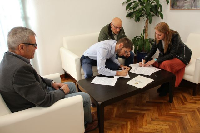 El Ayuntamiento renueva el convenio con Cruz Roja para realizar acciones de voluntariado sanitario y social, Foto 2