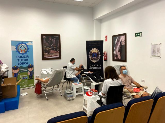 Policía Local de Lorca y el Servicio de Emergencias Municipal y Protección Civil organizan una donación de sangre en colaboración con el Centro Regional de Hemodonación - 2, Foto 2
