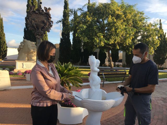 El Ayuntamiento ultima los trabajos de puesta a punto del cementerio municipal con motivo del Día de Todos los Santos 2021 - 3, Foto 3