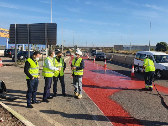La Comunidad mejora la seguridad vial en la glorieta de inicio de la Ronda Transversal de Cartagena - 1, Foto 1