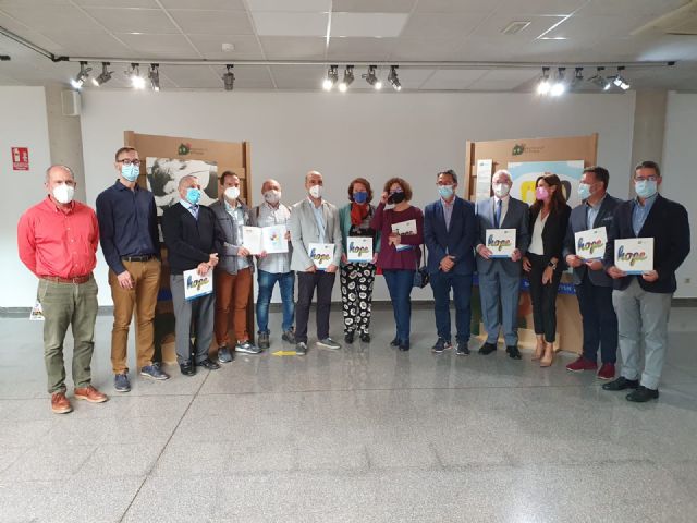 Expression of Hope, una exposición con obras de afectados por enfermedades raras, puede visitarse en Sala El Jardín de Molina de Segura hasta el próximo martes 2 de noviembre - 2, Foto 2