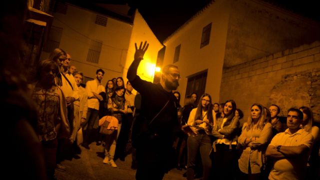 Organizan por primera vez en España una ruta nocturna de misterio en un cementerio de mascotas - 1, Foto 1