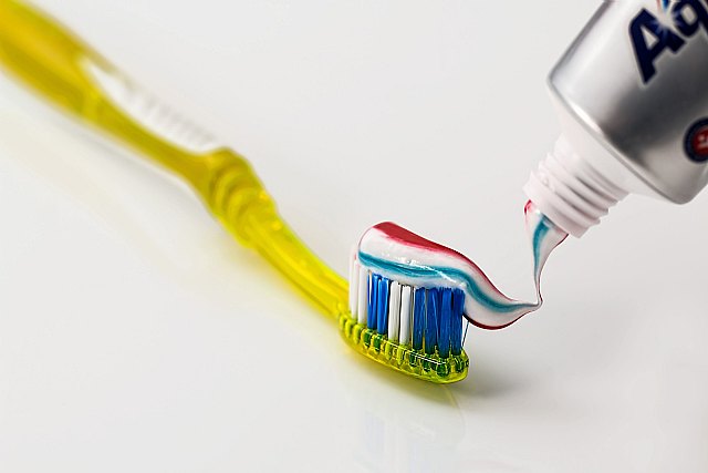 Cinco cosas que no sabes sobre las bacterias en tu cepillo de dientes - 1, Foto 1