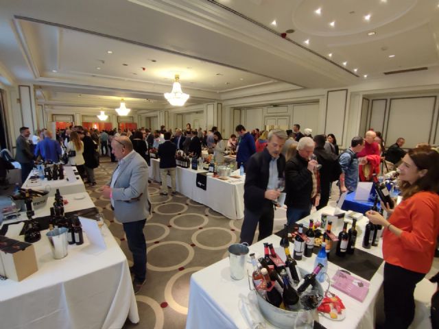 El CRDO Jumilla acude a la primera edición del salón de los premios Verema en la categoría de mejor consejo regulador del 2021 - 3, Foto 3