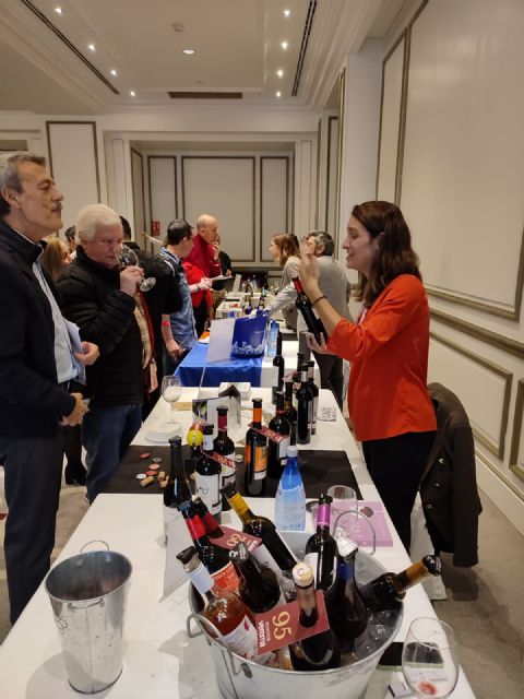 El CRDO Jumilla acude a la primera edición del salón de los premios Verema en la categoría de mejor consejo regulador del 2021 - 4, Foto 4