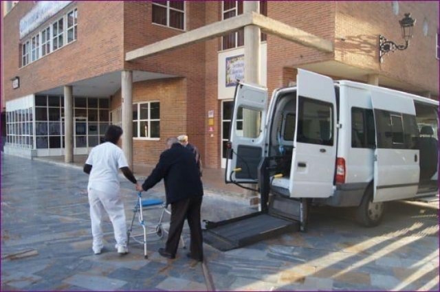Licitan la adquisición de 2 vehículos adaptados para los Centros de Día de Personas Mayores y Discapacidad - 1, Foto 1