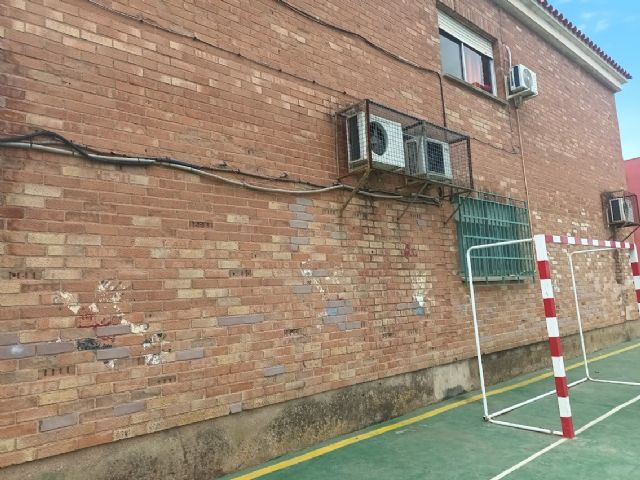 El Ayuntamiento destina 20.000 euros a los trabajos de mejora en el CEIP El Garbanzal - 2, Foto 2
