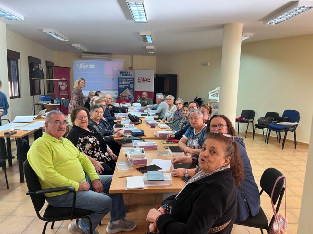 Los mayores del municipio se podrán beneficiar de nuevos talleres de tecnología y manejo de herramientas digitales puestos en marcha por el Ayuntamiento - 2, Foto 2