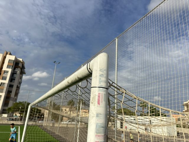 MC: La dejadez absoluta de la Concejalía de Deportes provoca que el campo de fútbol de Villalba esté en un estado lamentable - 3, Foto 3