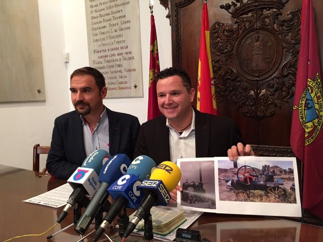 El PSOE pide que la locomóvil de vapor abandonada junto al Campus se restaure e instale en la rotonda de la Media Luna en San Diego - 2, Foto 2