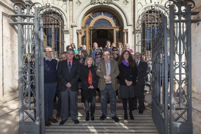 Minuto de silencio por las mujeres asesinadas por la violencia machista - 2, Foto 2