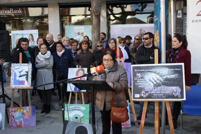 Cehegín alza su voz contra la violencia de género en el 25 de noviembre - 2016 - 3, Foto 3