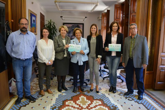 El Ayuntamiento realiza dos donaciones de 2.500 euros cada una a Hogar Betania y Cáritas - 1, Foto 1