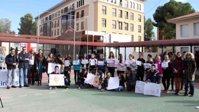 Los centros de Secundaria de Caravaca alzan su voz en contra de la violencia machista - 2, Foto 2