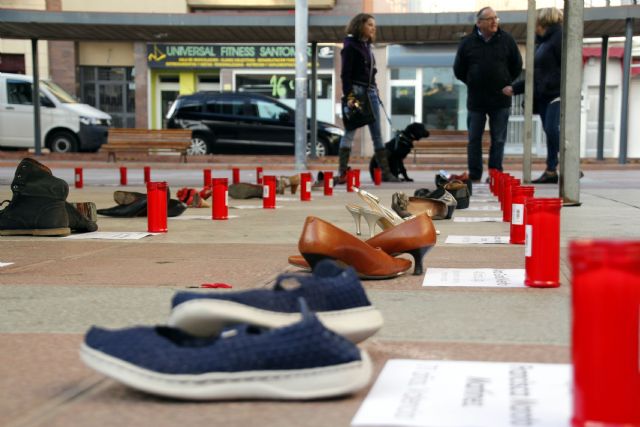 Danza y dibujos en Santomera por la eliminación de las violencias machistas - 1, Foto 1