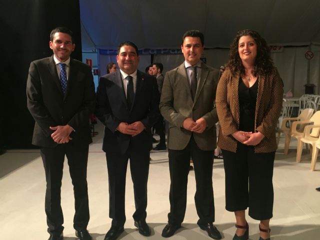 El nuevo recinto festero abre sus puertas, con 29 barracas, hasta el 8 de diciembre - 2, Foto 2