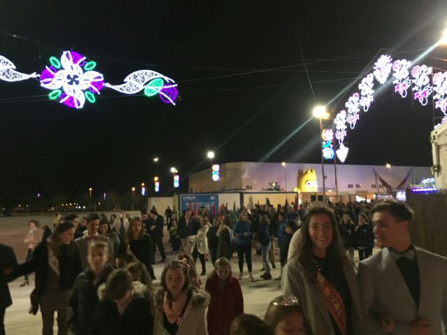 El nuevo recinto festero abre sus puertas, con 29 barracas, hasta el 8 de diciembre - 4, Foto 4