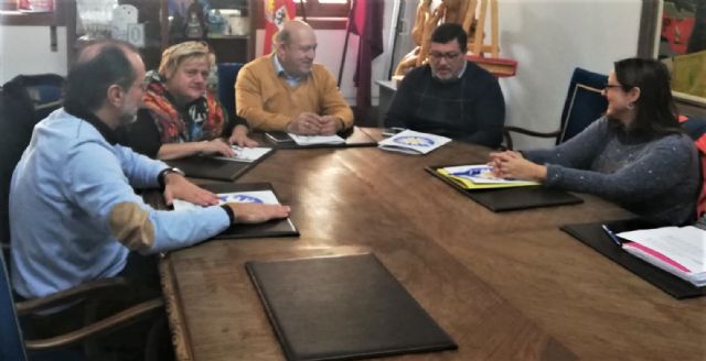 Ayuntamiento y FMDIF profundizan en la integración laboral de las personas con discapacidad física y/u orgánica de Cieza - 1, Foto 1