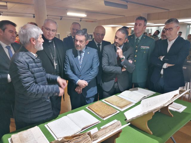 La Comunidad ayuda a identificar el origen y la titularidad de 78 documentos históricos recuperados por la Guardia Civil, Foto 1