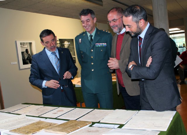 La Guardia Civil recupera y reintegra a los fondos públicos más de una veintena de documentos del Patrimonio Documental Histórico Español - 2, Foto 2