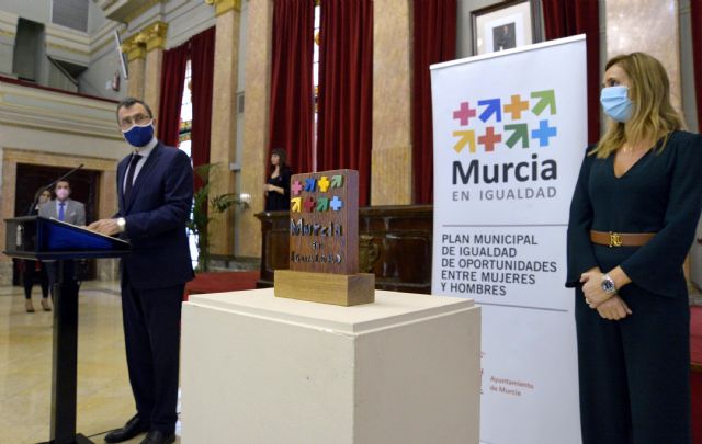 Murcia conmemora con música y teatro el Día Internacional de la Eliminación de la Violencia Contra la Mujer - 2, Foto 2