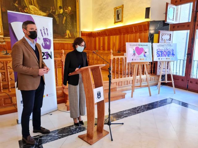 Caravaca se une al ´Día Internacional de la Eliminación de la Violencia contra la Mujer´ con la lectura de un manifiesto y actividades de concienciación en centros educativos - 2, Foto 2