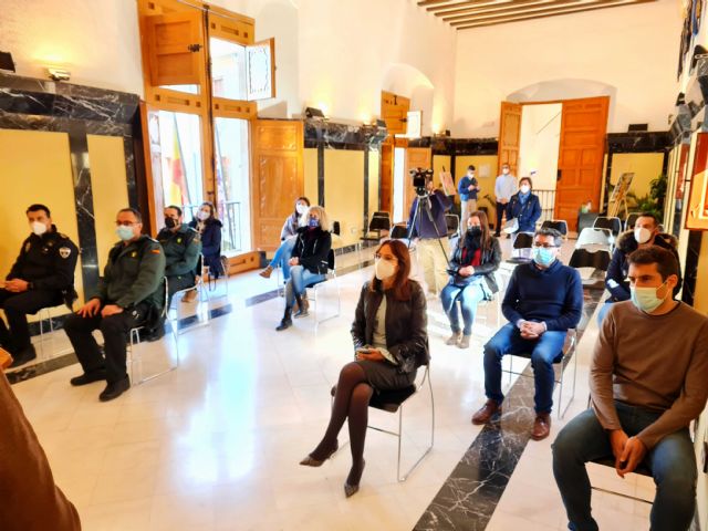 Caravaca se une al ´Día Internacional de la Eliminación de la Violencia contra la Mujer´ con la lectura de un manifiesto y actividades de concienciación en centros educativos - 3, Foto 3