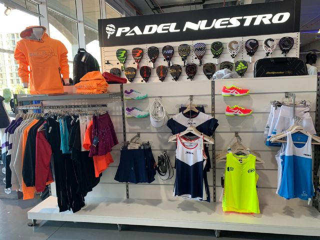 Nueva tienda Padel Nuestro en Intersport Ademuz - 1, Foto 1