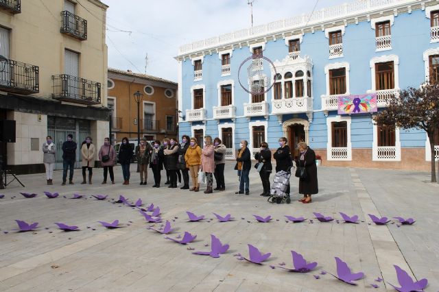Bullas se concentra contra la Violencia Día Internacional para la Eliminación de la Violencia hacia las Mujeres - 1, Foto 1