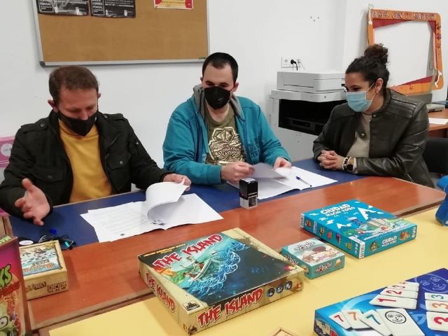 El ayuntamiento de Torre Pacheco firma un convenio de colaboración con la asociación la Piedra del Mago - 2, Foto 2