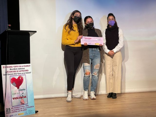 El IES Europa logra el primer premio del concurso Corto con la violencia - 3, Foto 3