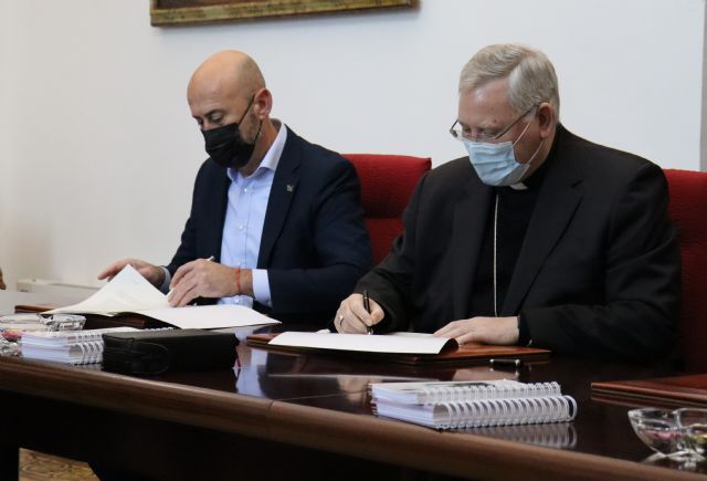 Cáritas y Disfrimur crean una escuela de conductores para formar y dar una primera oportunidad laboral a personas vulnerables - 5, Foto 5