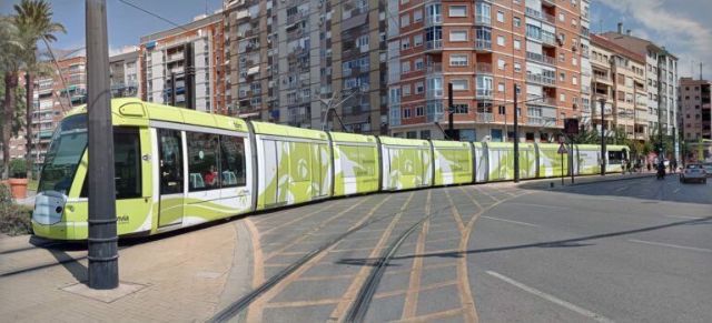 Transporte público y disuasorios serán gratuitos este viernes en Murcia con motivo de la inauguración del Gran Árbol - 1, Foto 1