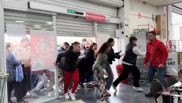 Embargosalobestia celebra su evento Muebles a 1€ este 28 de noviembre - 2, Foto 2