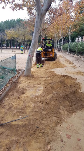 El Ayuntamiento regenera los caminos del Jardín de la Seda - 2, Foto 2