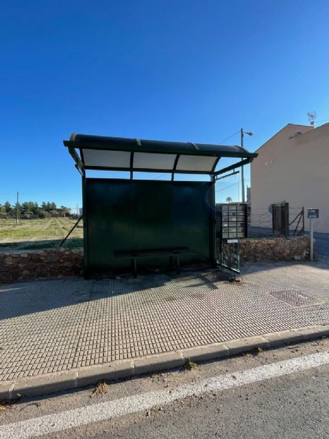 El Ayuntamiento de Lorca destina, durante este año, cerca de 26.000 euros al Plan de choque para el arreglo y mantenimiento e instalación de marquesinas en pedanías - 2, Foto 2