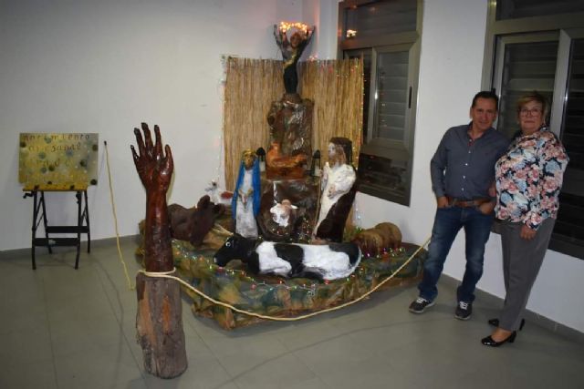 El Barrio de La Loma vive la Navidad con encuentros vecinales, rondalla tradicional y el estreno de un Belén artesano - 3, Foto 3