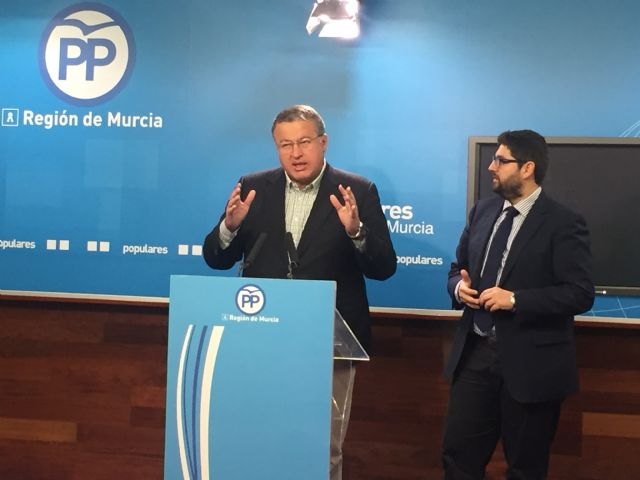 Francisco Bernabé: Pedro Antonio Sánchez ha posicionado en la agenda del Gobierno de Rajoy las grandes reivindicaciones de la Región en financiación, agua e infraestructuras para que sean realidades esta legislatura - 1, Foto 1
